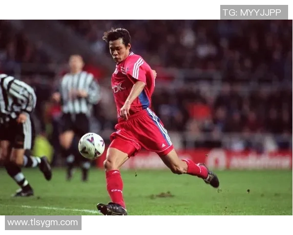 足球明星花式炫技大揭秘盘点最炫酷的技巧与独门绝学